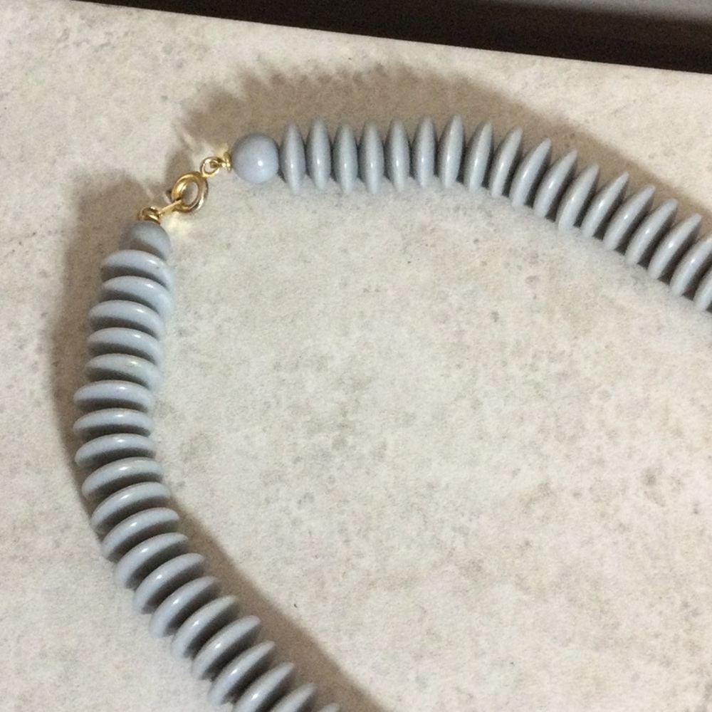 14.5” gray with gold bead retro necklace - Picture 3 of 6
